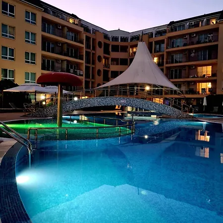 тристаен просторен с две отделни спални Napospart